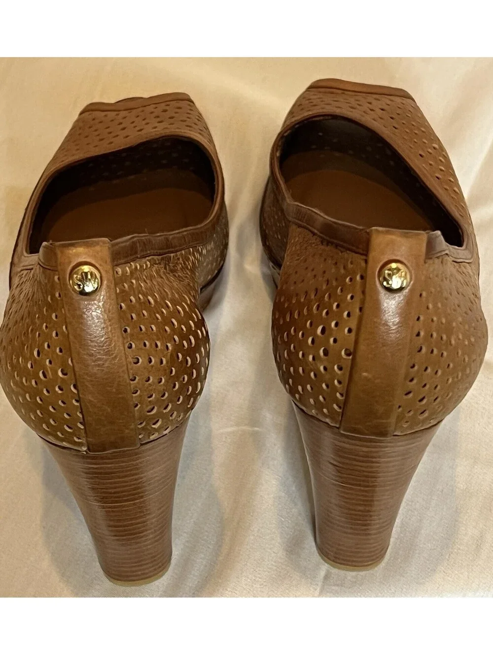NEW Stuart Weitzman Dotcom Pump Women’s 10M Cognac Leather Peep Toe Heels.